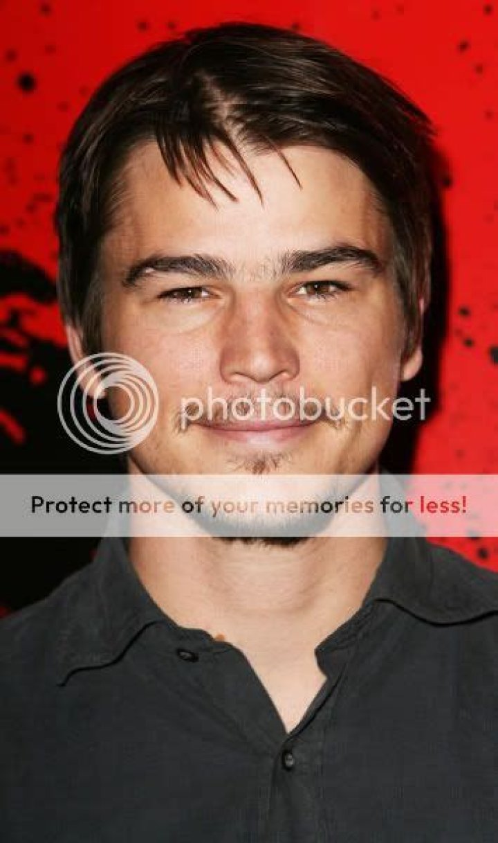 Josh Hartnett hints that distance and jealousy was a factor in Scarlet breakup