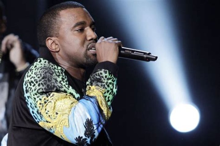 Kanye West gets booed for delayed Bonnaroo performance