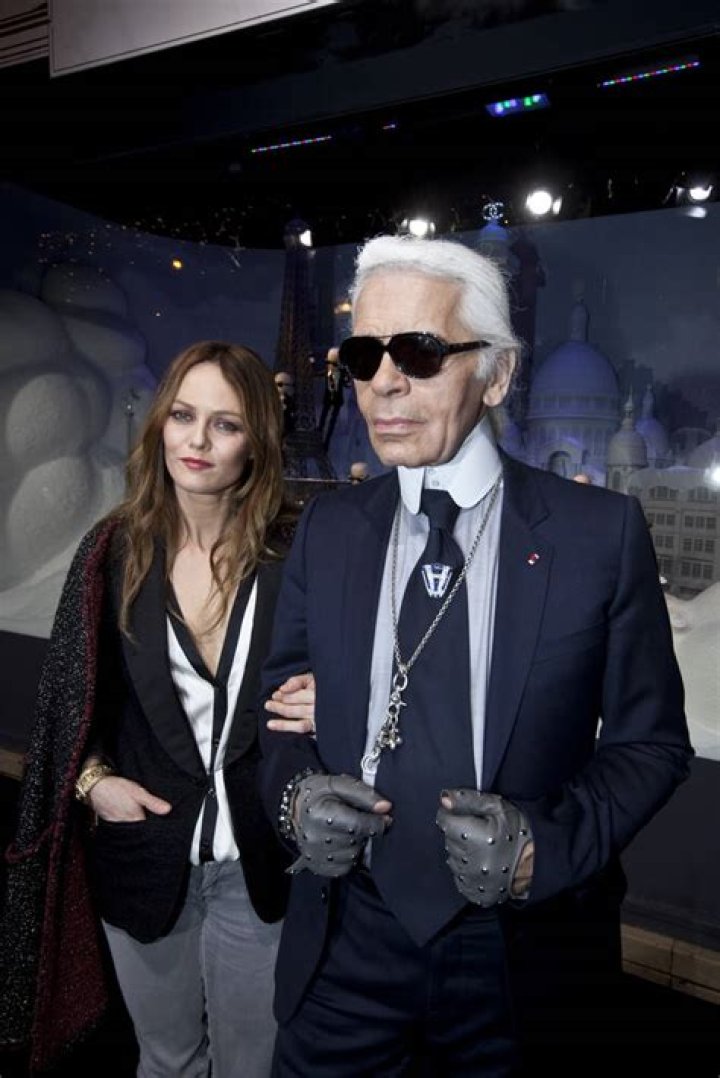 Karl Lagerfeld helps Vanessa Paradis shun Angelina Jolie