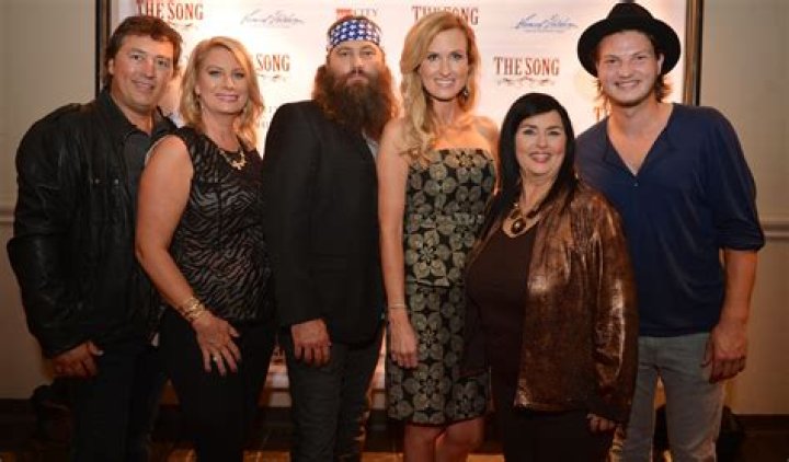 Kay Robertson Net Worth - Wiki, Age, Weight and Height, Relationships, Family, and More