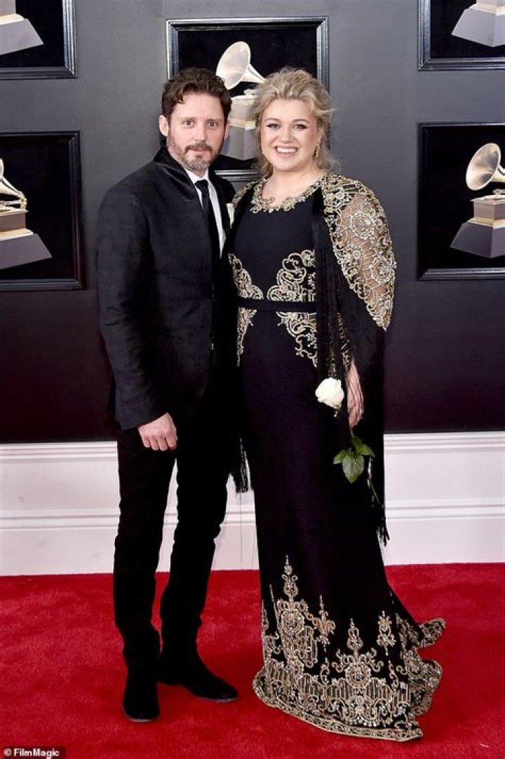 	Kelly Clarkson only has to pay $200K-a-month to her ex-husband temporarily	