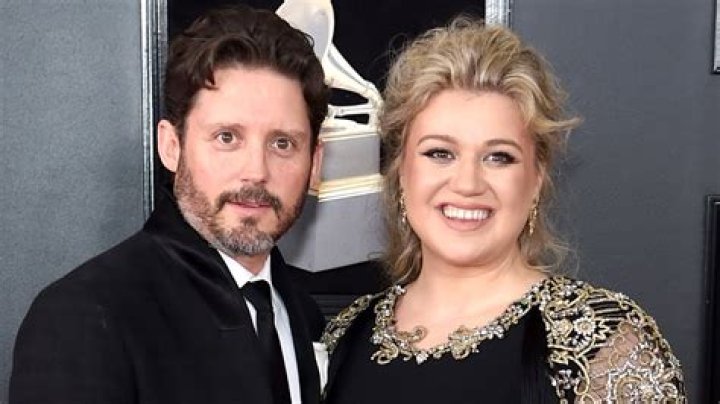 Kelly Clarkson’s ex-husband told her she wasn’t sexy enough for ‘The Voice’