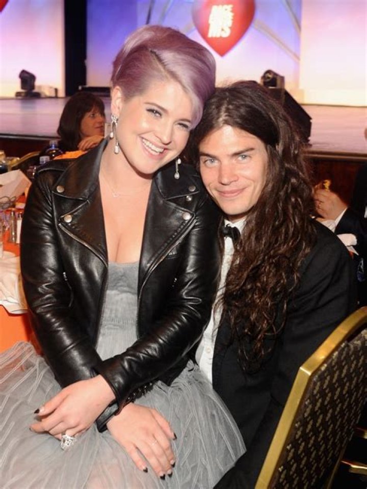 	Kelly Osbourne & Matthew Mosshart broke off their engagement after 2 years	