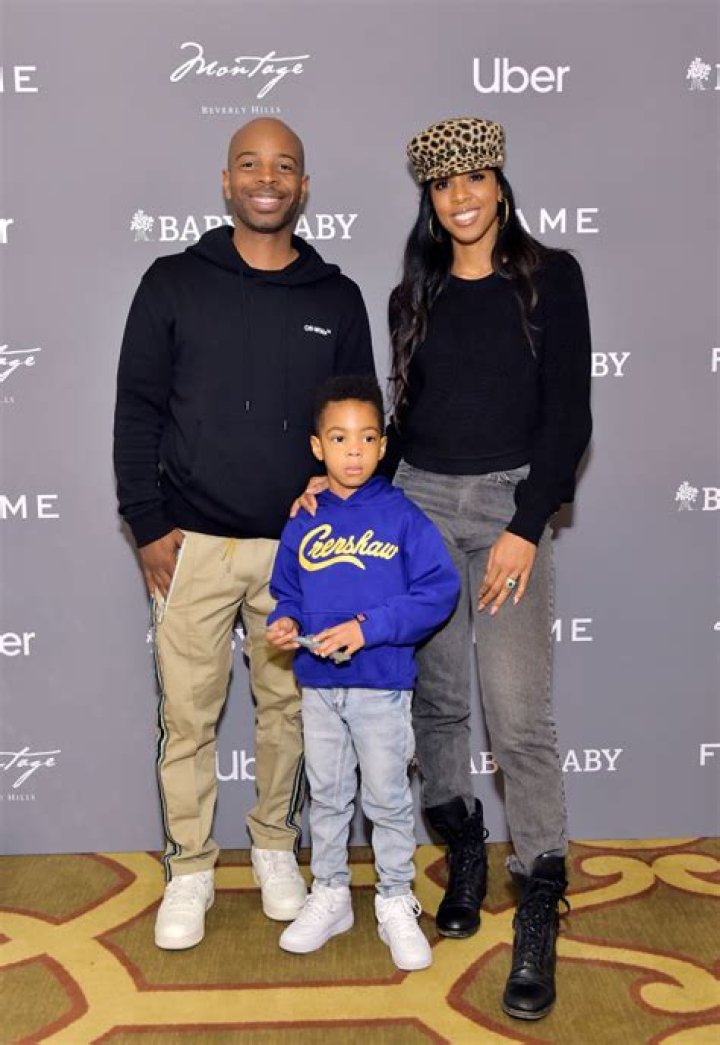 Kelly Rowland announces the birth of her second child, son Noah Jon