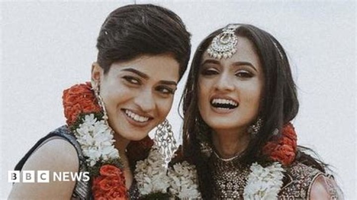 Kerala Lesbian Couple Married after being Abducted by their Own Family!