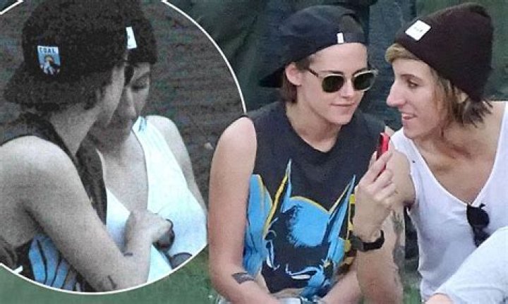 Kristen Stewart & her girlfriend Alicia Cargile went to Coachella after Sparkles