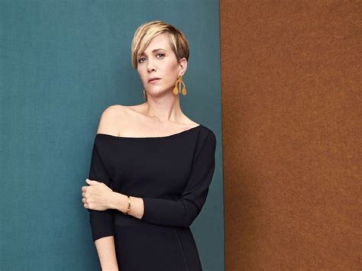 Kristen Wiig talks about surrogacy & being in an ‘IVF haze’ for three years