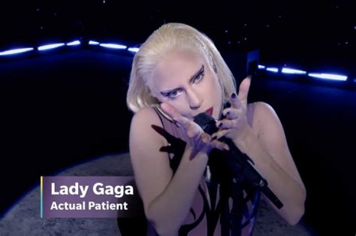 Lady Gaga’s little monsters attack Adele on Twitter over Gaga’s VMA snubs