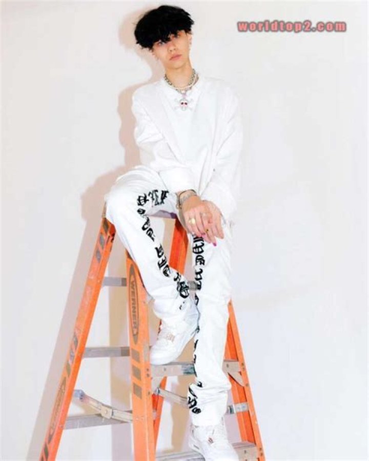 Landon Barker Bio (Wiki) 