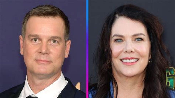 Lauren Graham and Peter Krause split quietly last year after 10 years together