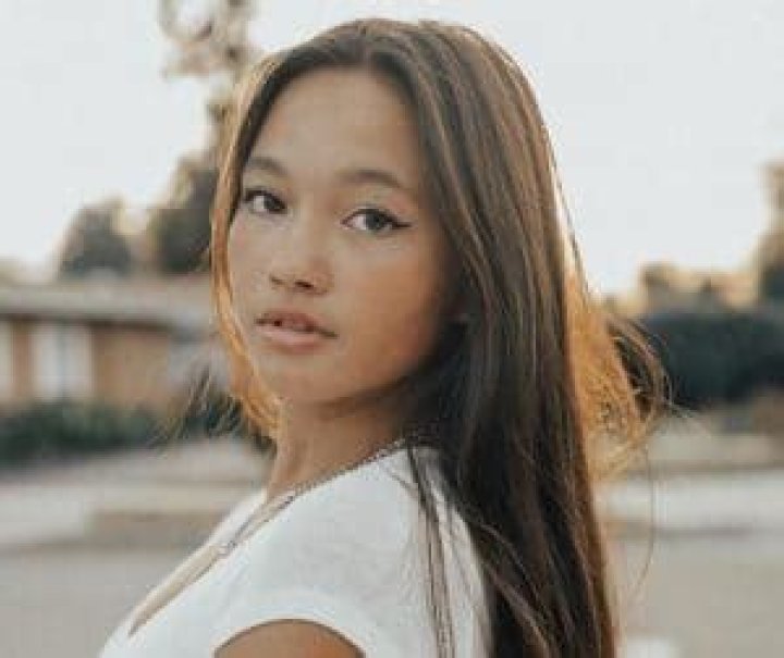 Lily Chee Bio (Wiki) 