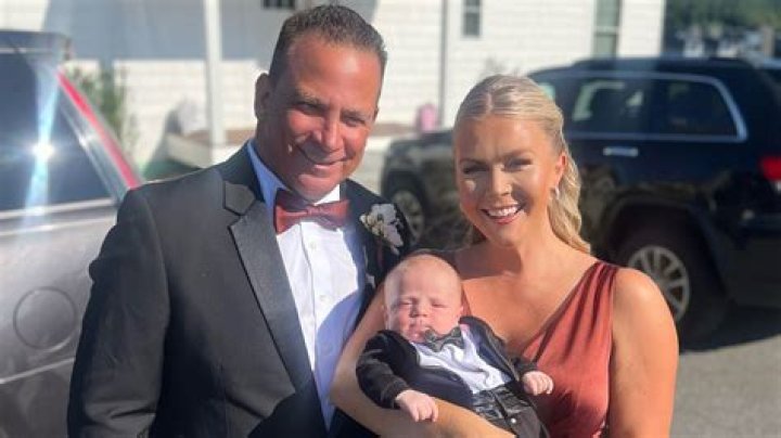 Luke Cook and His Wife Kara Wilson Gladly Announce the News of Their Second Pregnancy!