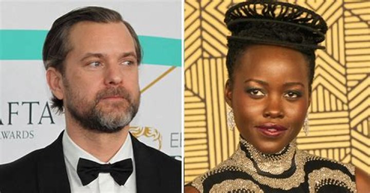 Lupita Nyong’o & Joshua Jackson went to a grocery store together, hmm…