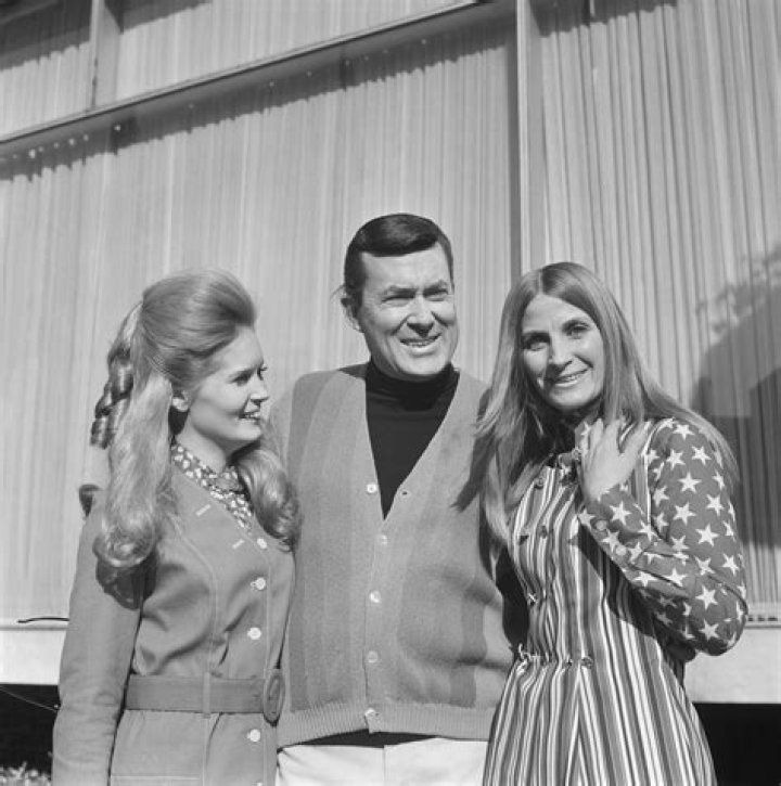 Lynn Anderson Net Worth - Wiki, Age, Weight and Height, Relationships, Family, and More