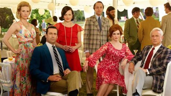 Mad Men’s final season begins with ‘staches, waitresses & Peggy Lee