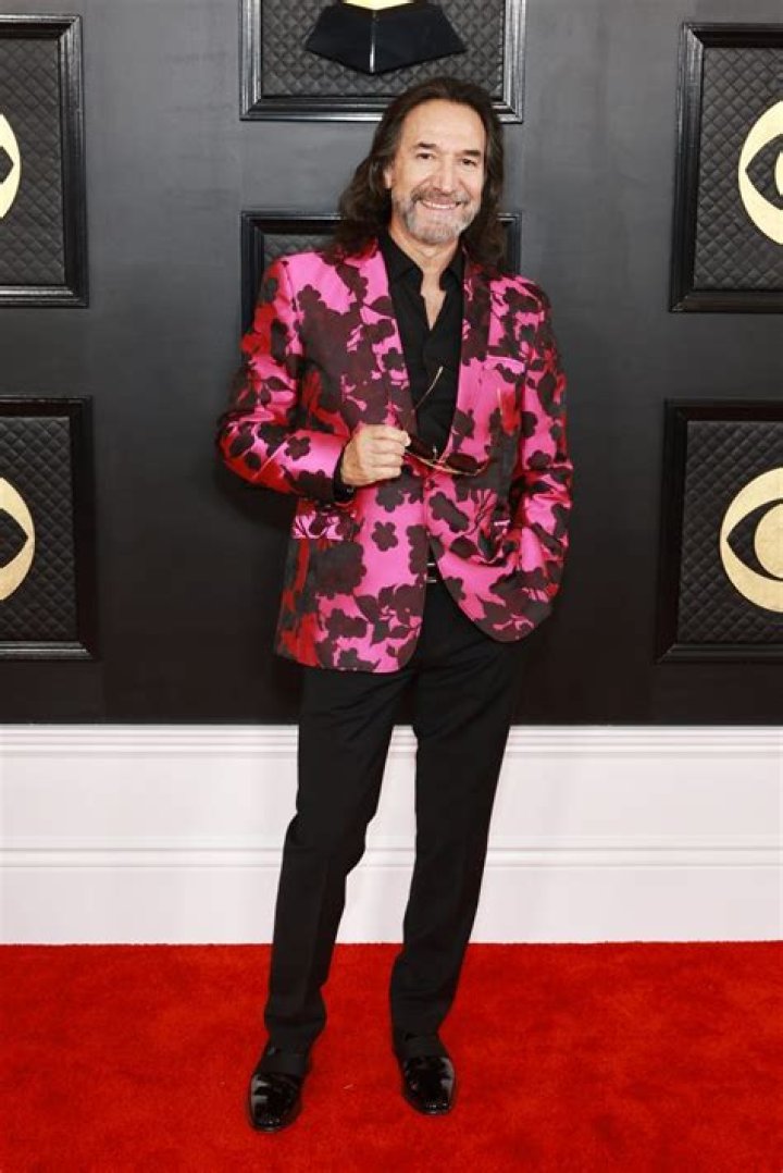 Marco Antonio Solís Net Worth - Wiki, Age, Weight and Height, Relationships, Family, and More