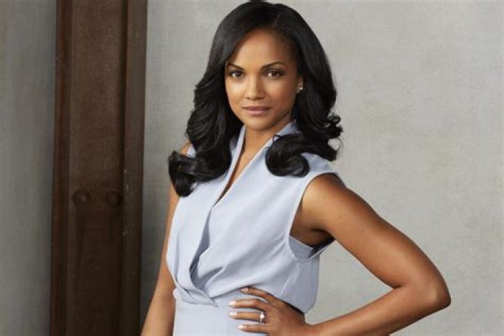 Mekia Cox Bio (Wiki) 