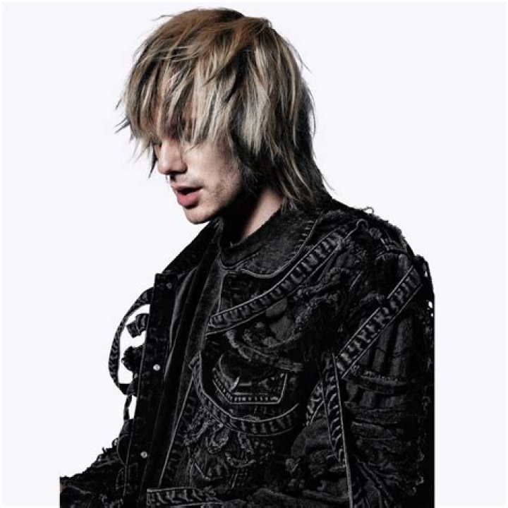 Michael Clifford Bio (Wiki) 