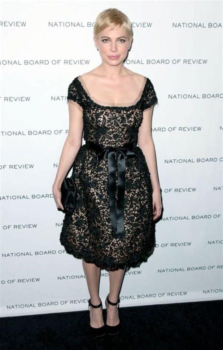 Michelle Williams: “The typical model of marriage is a little broken to me”