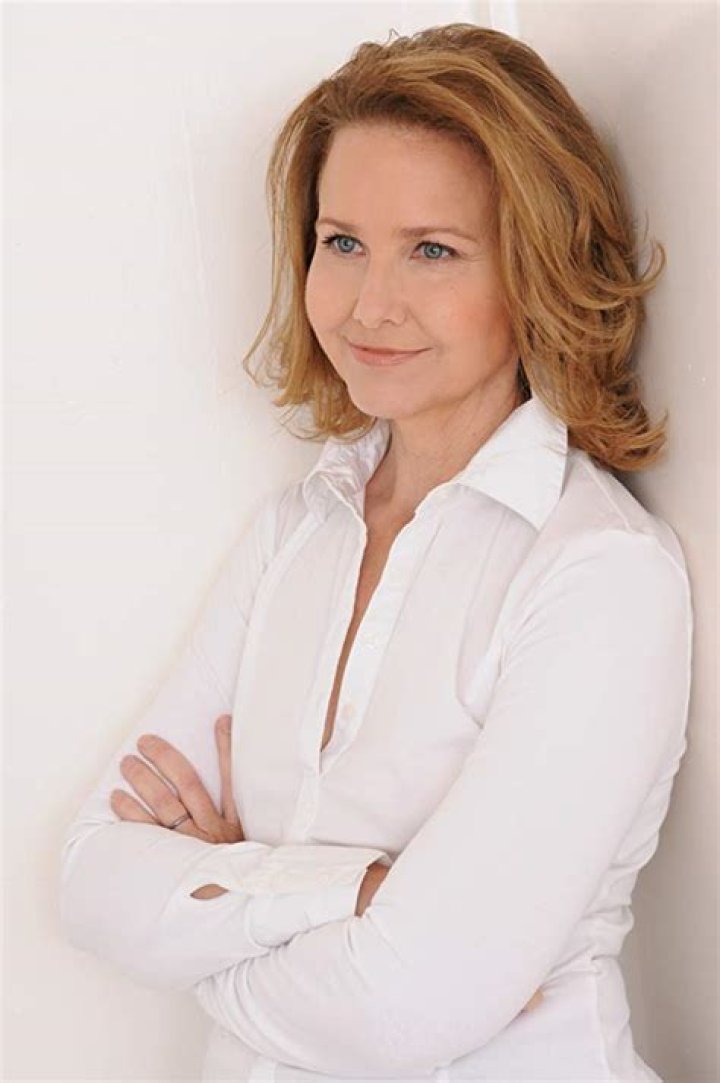 Molly Hagan Bio (Wiki) 