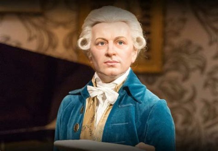 Mozart La Para Bio (Wiki) 