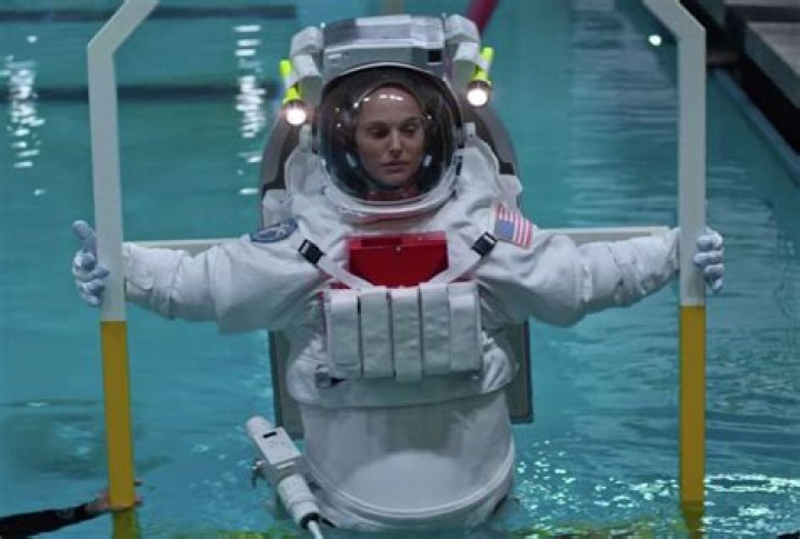 Natalie Portman’s astronaut movie, ‘Lucy In the Sky,’ doesn’t include diapers