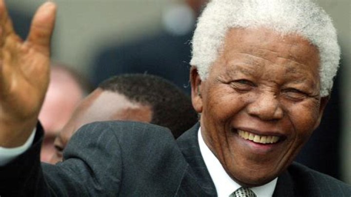 Nelson Mandela Height - CelebsHeight.org