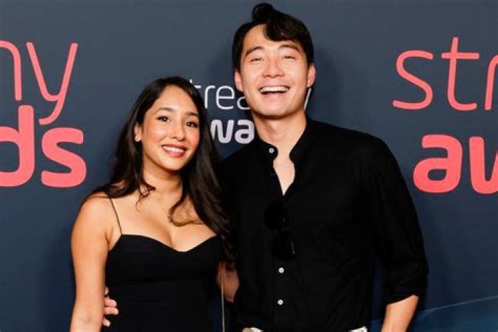 Nigel Ng Who Raised To Fame With His Fictional Character Uncle Roger Was Punched In An Alleged Racial Attack! His Relationship, Career, And Net-worth!