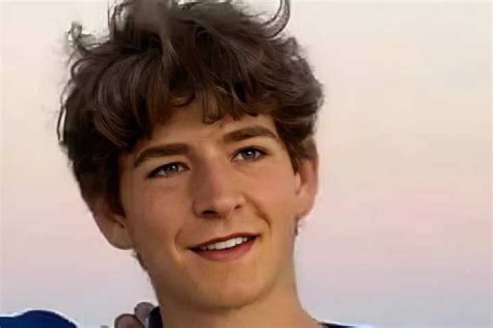 Noah Baumbach Bio (Wiki) 