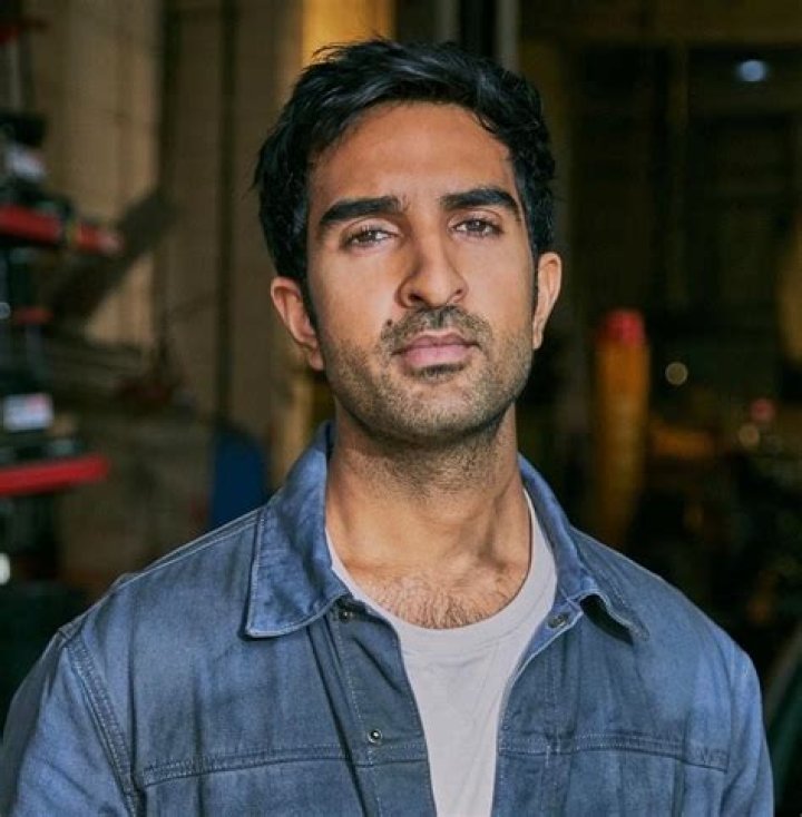 Parth Thakerar Bio (Wiki) 