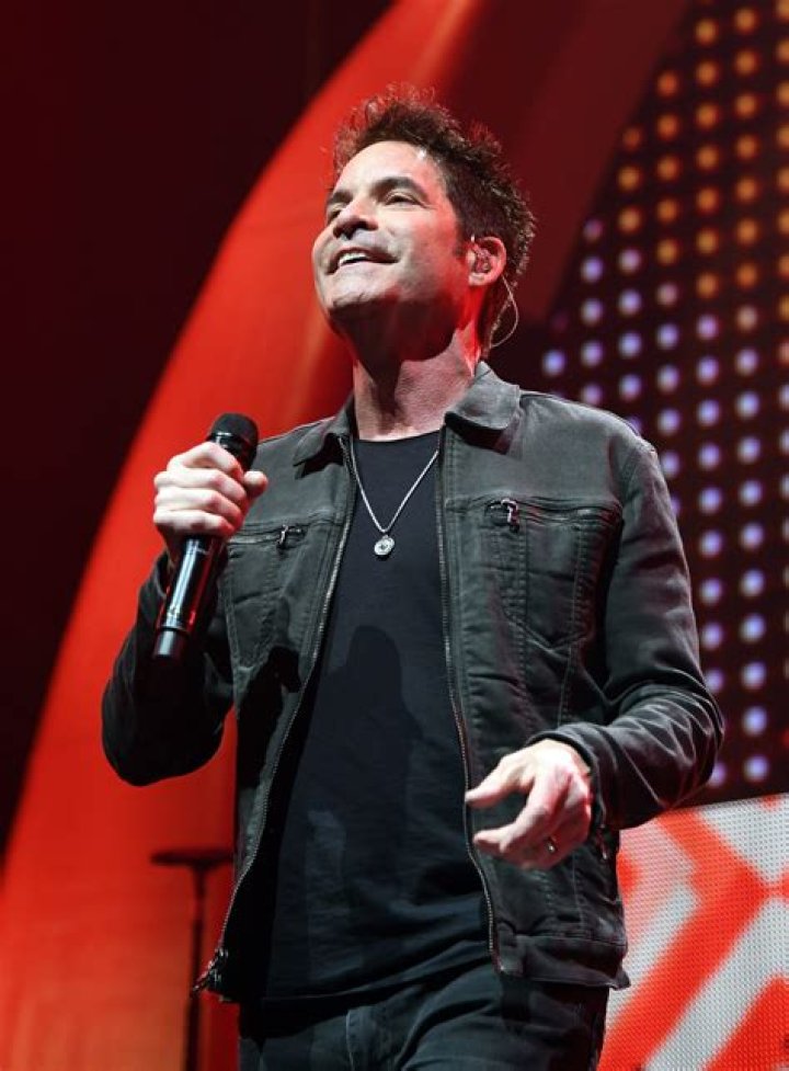 Pat Monahan Net Worth - Wiki, Age, Weight and Height, Relationships, Family, and More