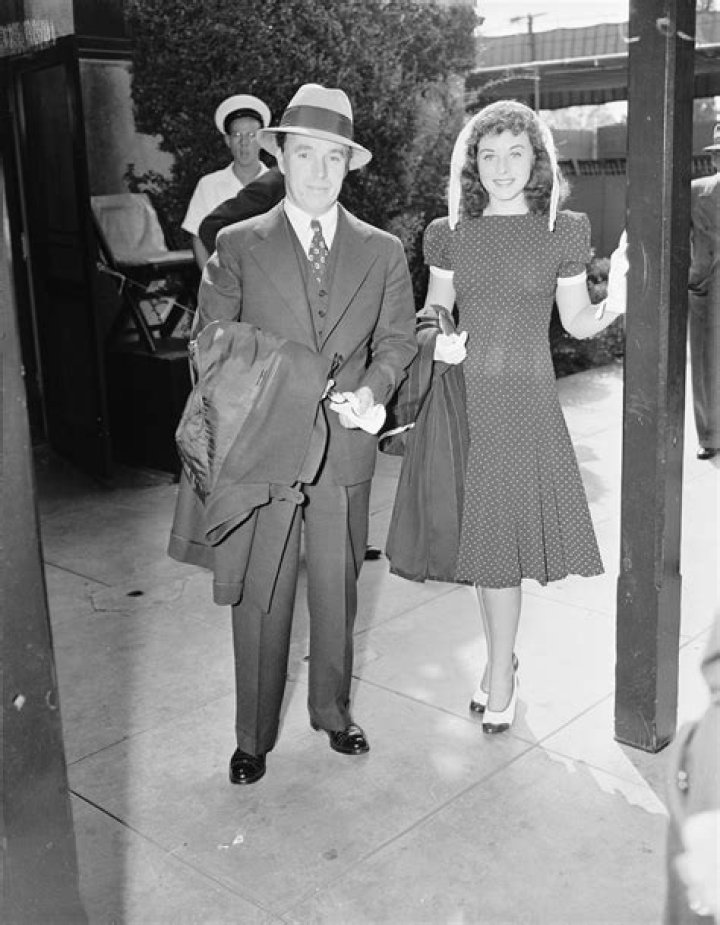 Paulette Goddard Net Worth - Wiki, Age, Weight and Height, Relationships, Family, and More