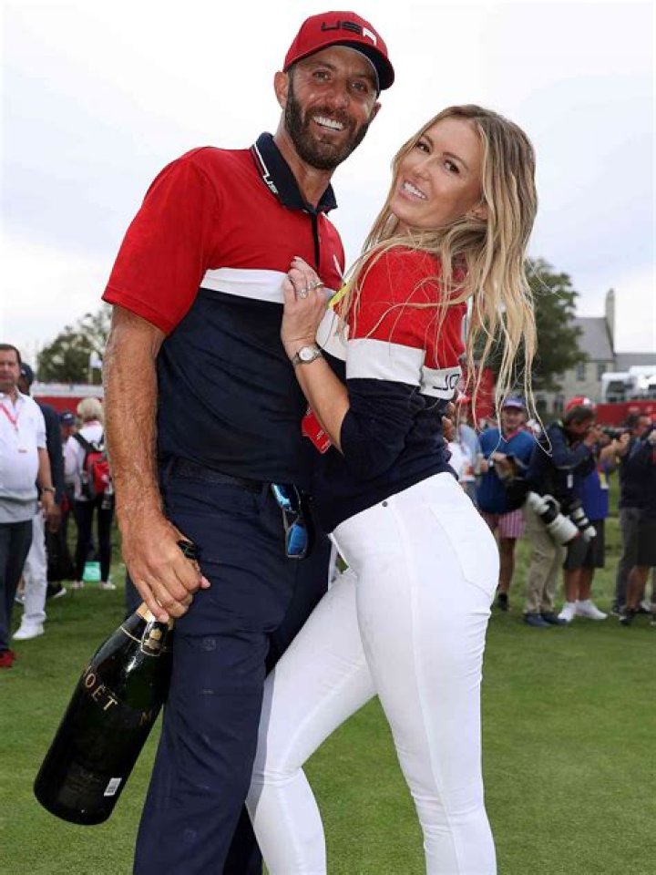 Paulina Gretzky and Dustin Johnson celebrated a cheeky birthday with a kiss!