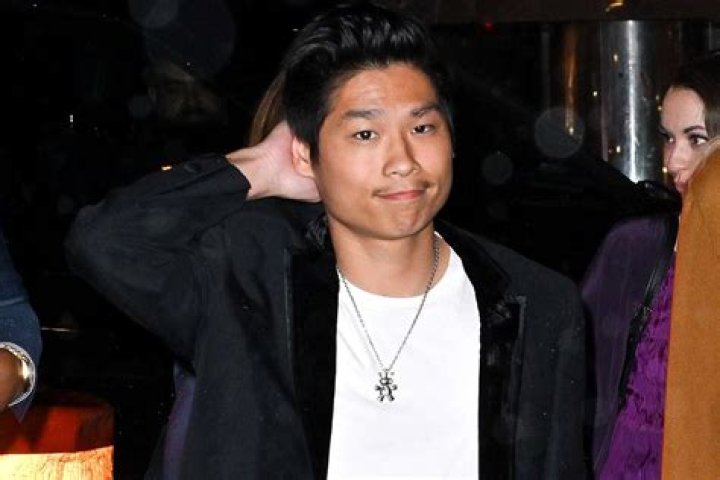 Pax Jolie-Pitt, 19, is an artist now & his first exhibition is in Tel Aviv