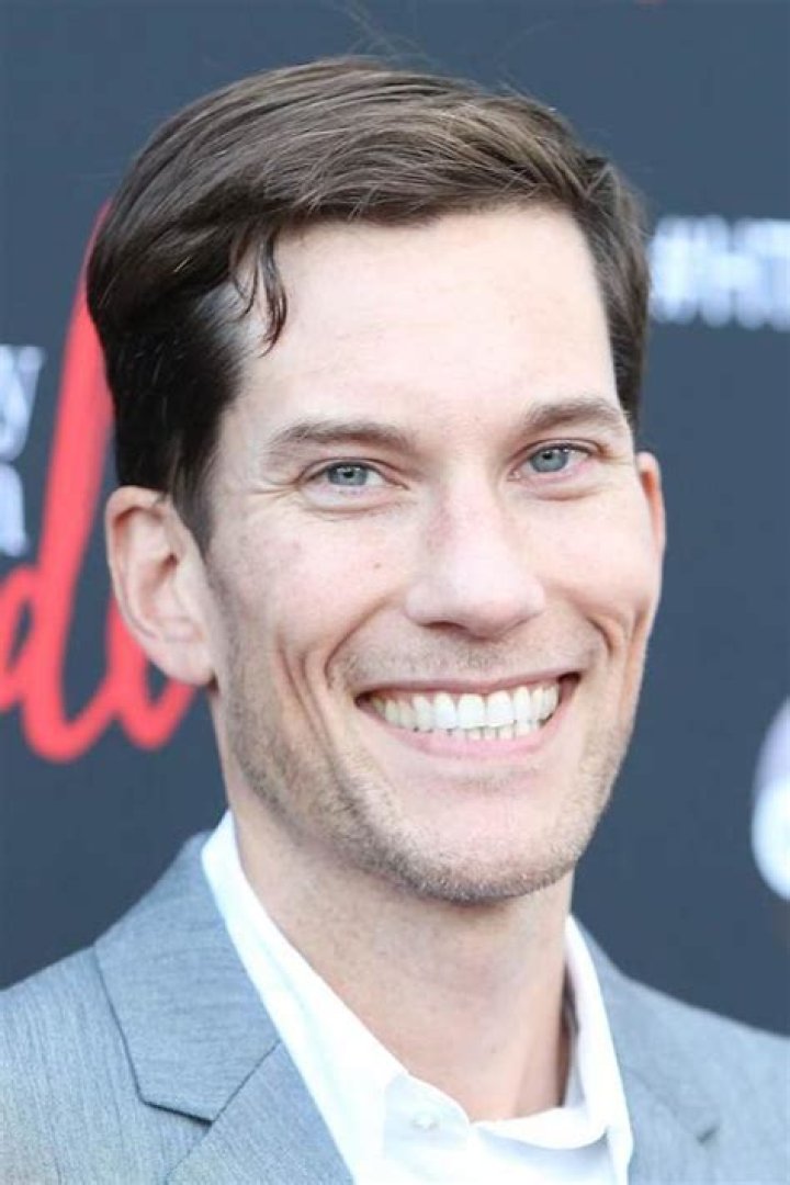 Peter Nowalk Bio (Wiki) 