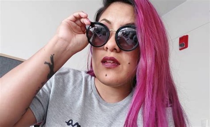 Poet Cristina Torres Caceres Wikipedia Edad: Spouse And Family