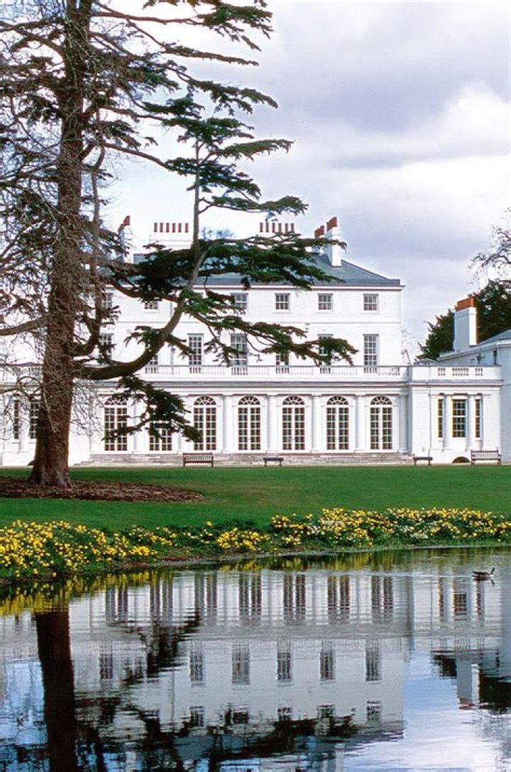 Queen Elizabeth was one of the first visitors to the Sussexes’ Frogmore Cottage