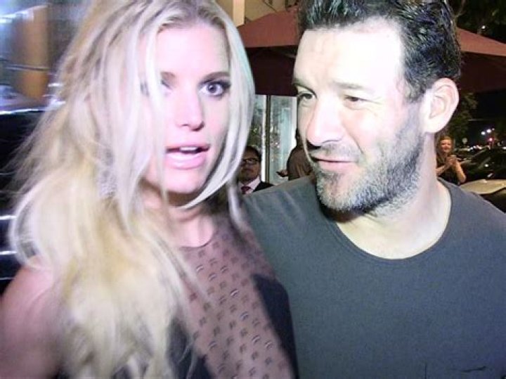 Radar: Tony Romo dumped Jessica Simpson because of John Mayer