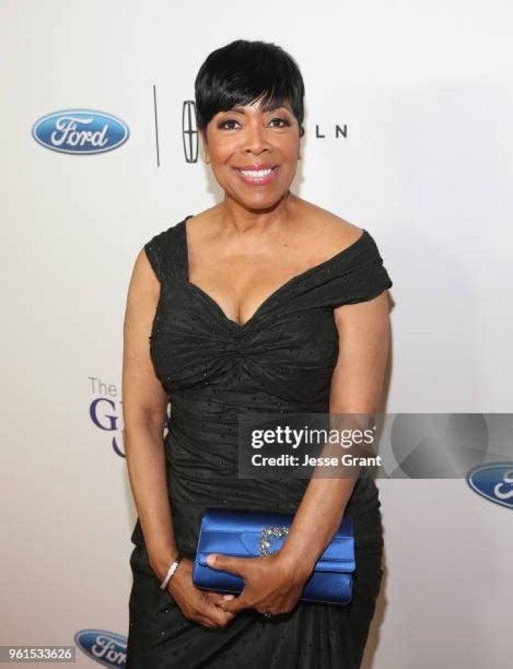 Radio host Shirley Strawberry won Gracie Awards! Why was she sued? Also learn about her married life, children