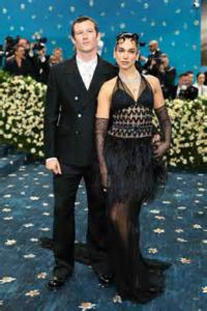 Rita Ora was trying to start a beef with Dua Lipa at the Met Gala