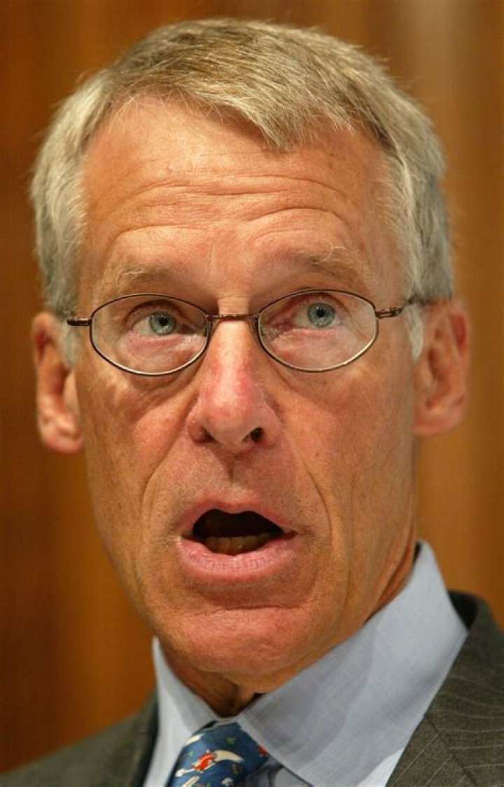 Rob Walton Net Worth - Wiki, Age, Weight and Height, Relationships, Family, and More