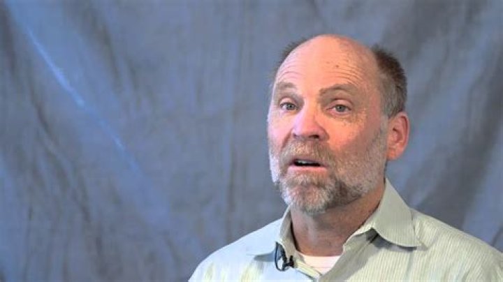 Robert Edmund Burr Bio (Wiki) 