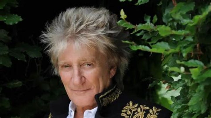 Rod Stewart Bio (Wiki) 