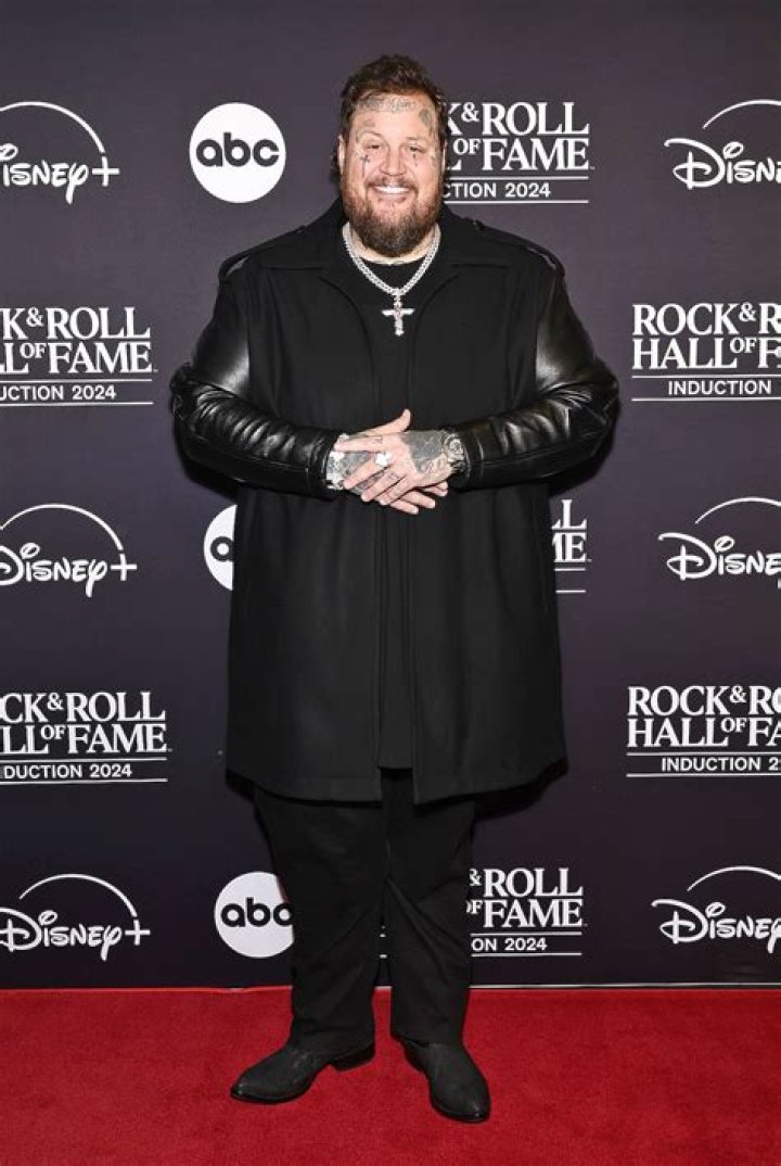 Roshanda Perrio not happy with her weightloss journey! Does her doctor have crush on her?