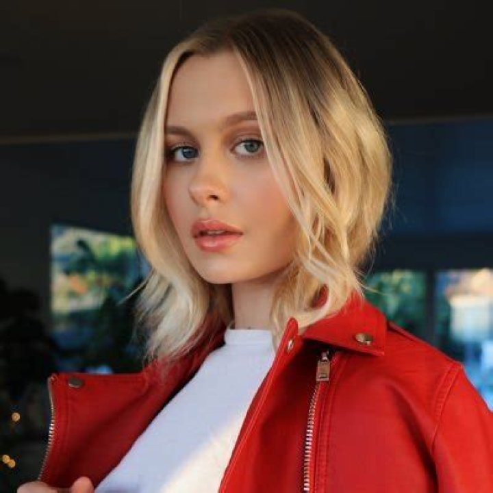 Roxette Arisa Howe Bio (Wiki) 