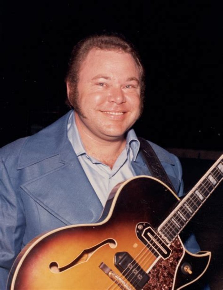 Roy Clark Net Worth - Wiki, Age, Weight and Height, Relationships, Family, and More