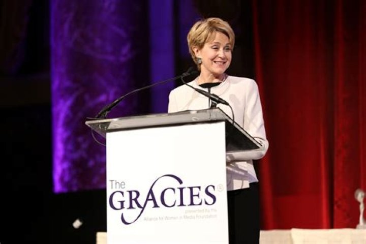 Sandra Smith Net Worth - Wiki, Age, Weight and Height, Relationships, Family, and More