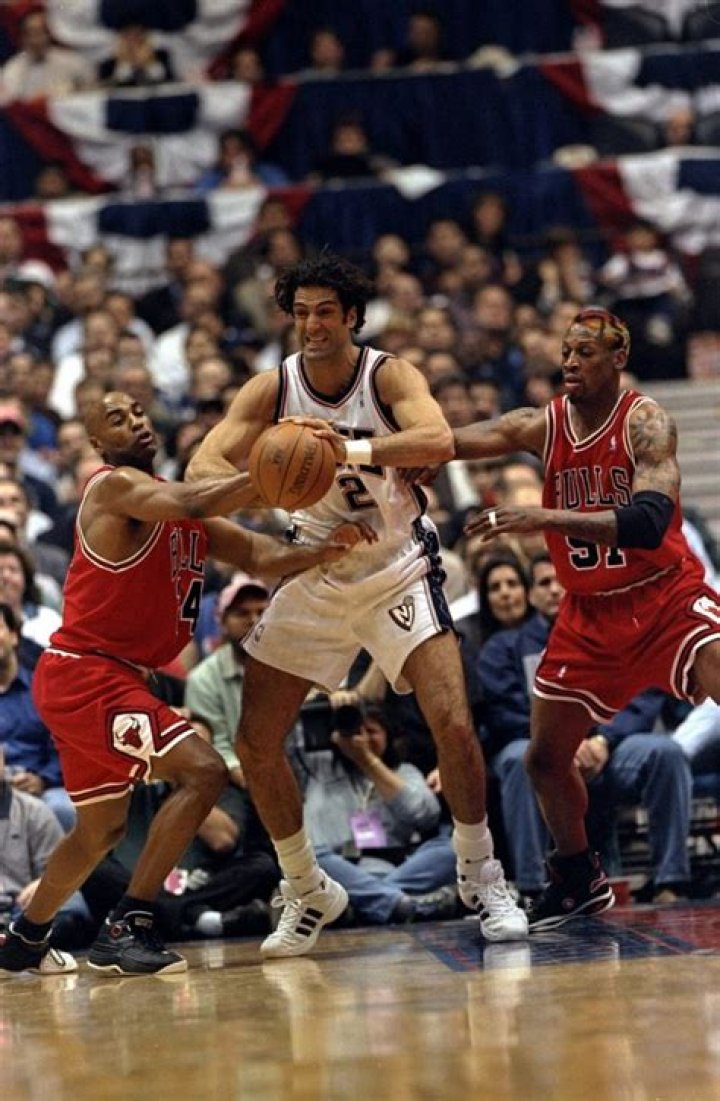 Scott Burrell Net Worth - Wiki, Age, Weight and Height, Relationships, Family, and More