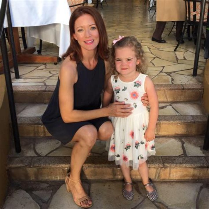 Shattered Memories Actress, Elizabeth Bogush Shares a Daughter With her Husband Lukas Reiter