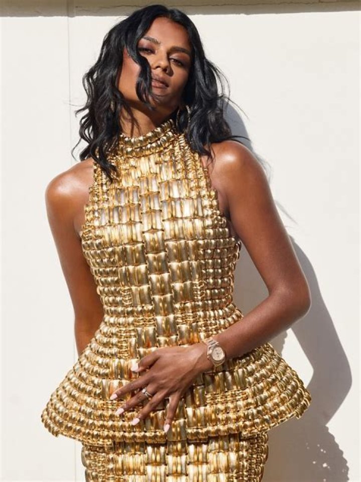 	Simone Ashley wore Tamara Ralph to the Vogue World LFW event: stunning?	